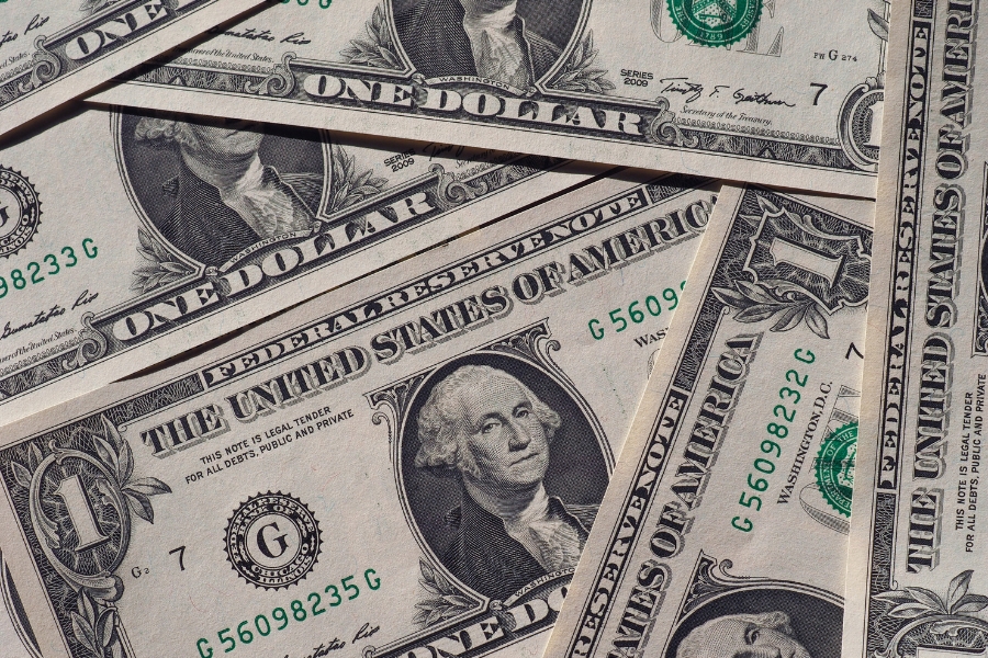 Inheritance from the USA to the UK: A 2026 Currency Guide