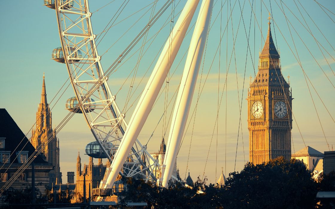 UK Political Risk and Your International Transfer: A Hedge Playbook